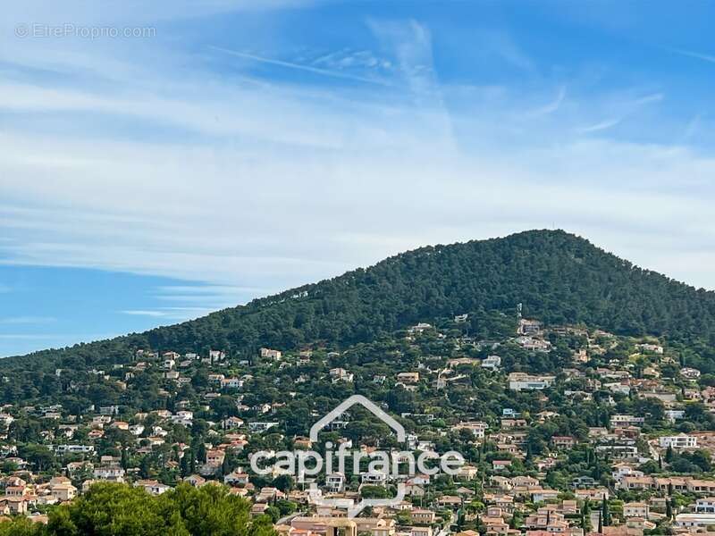 Maison à CARQUEIRANNE