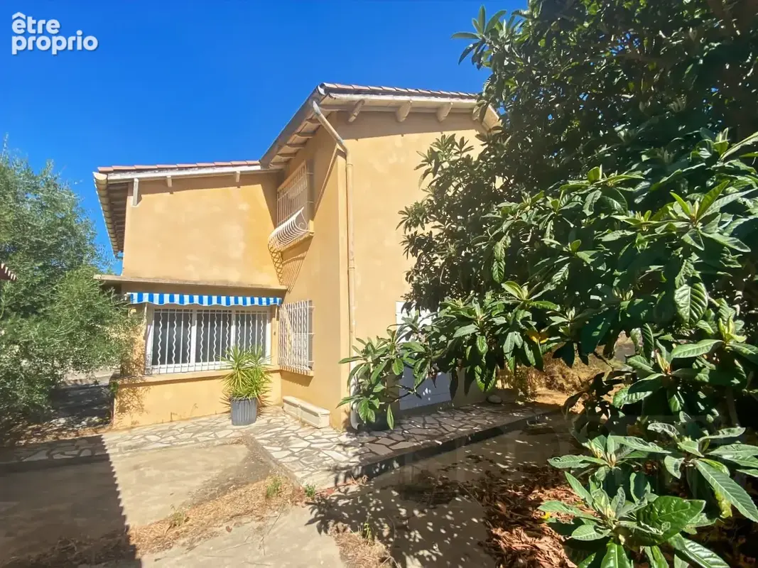 Vendargues centre  143 m², piscine et 637 m² de terrain - photo 2