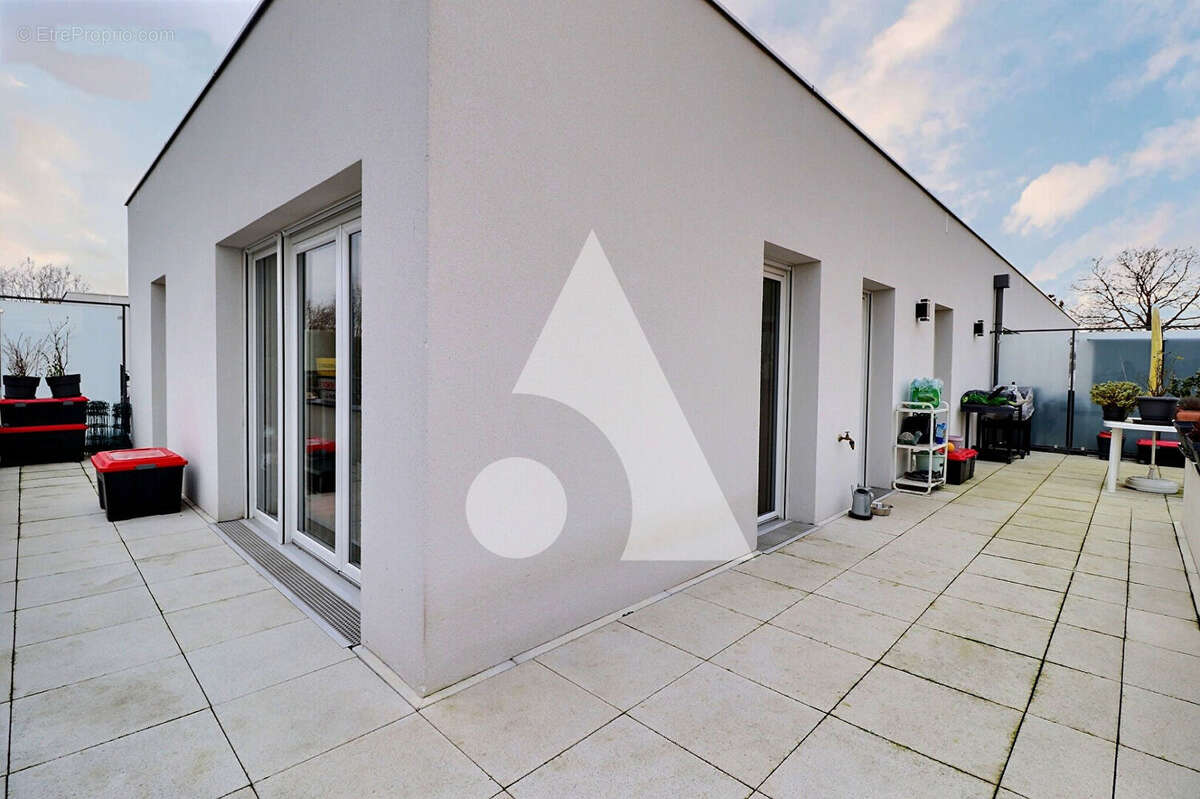 Appartement 3 pièces avec terrasse - photo 3