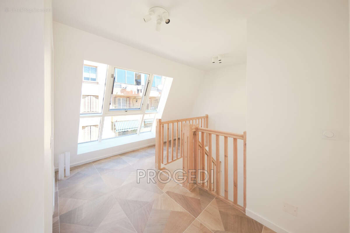 Appartement à BEAUSOLEIL