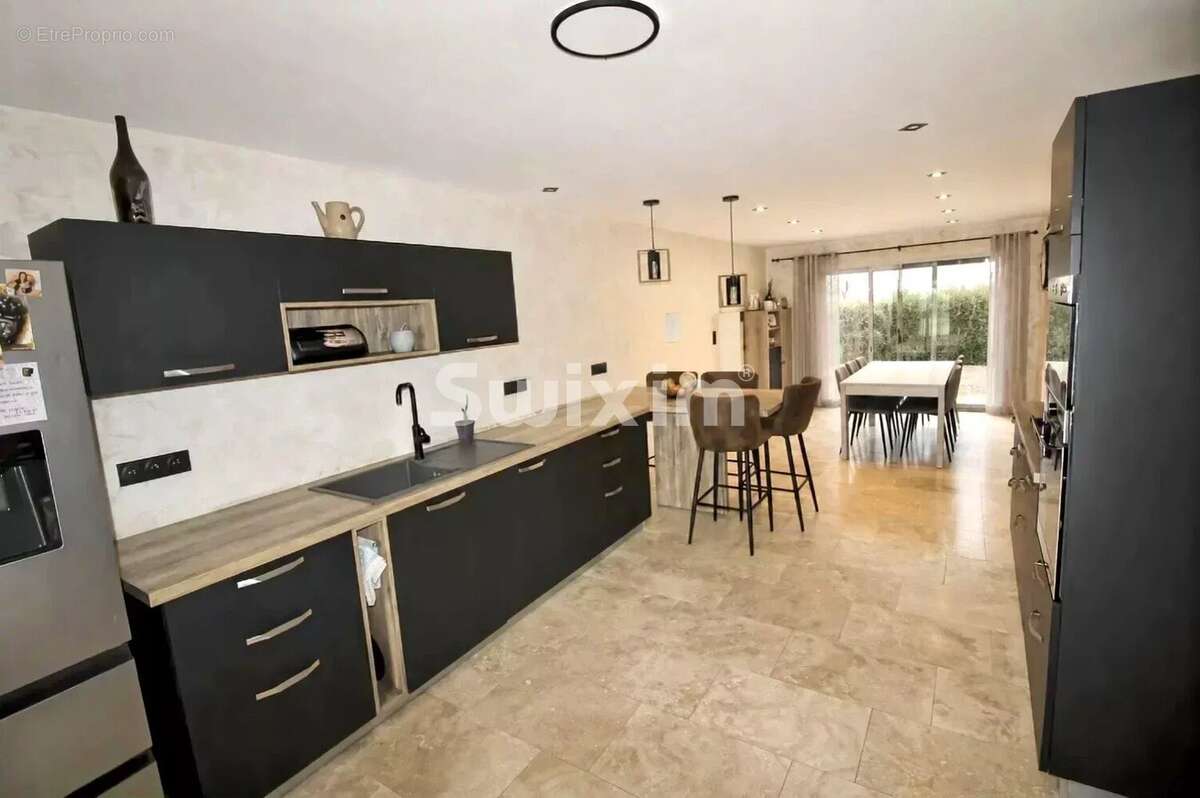 Grande maison familiale moderne au Deschaux - photo 1
