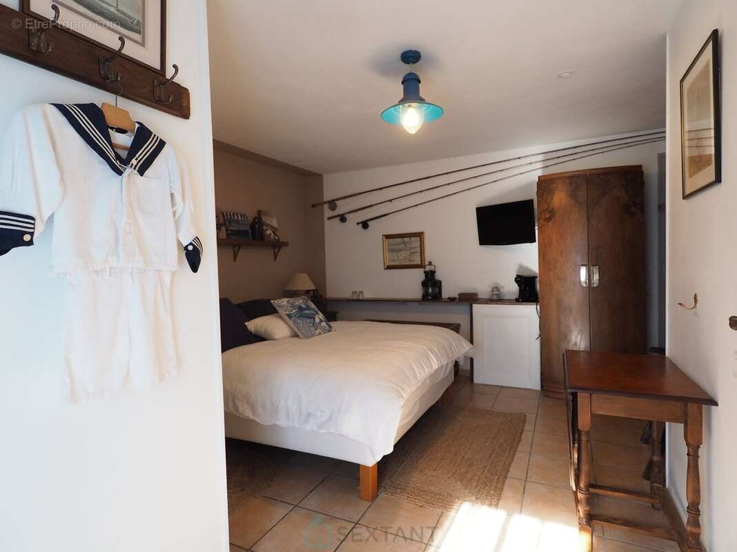 Grande demeure 17ème siècle 9 chambres avec jardin bucolique abrité des regards - photo 9