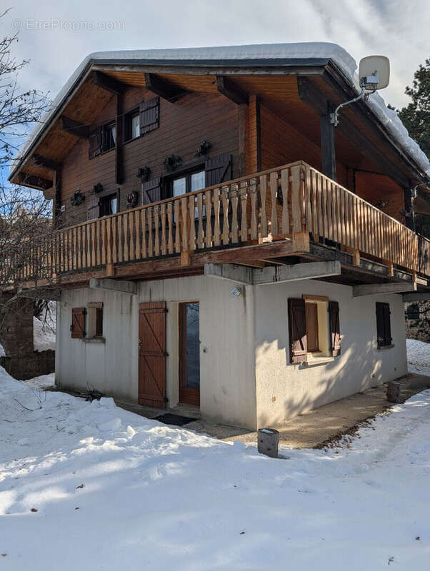 Maison à EYNE
