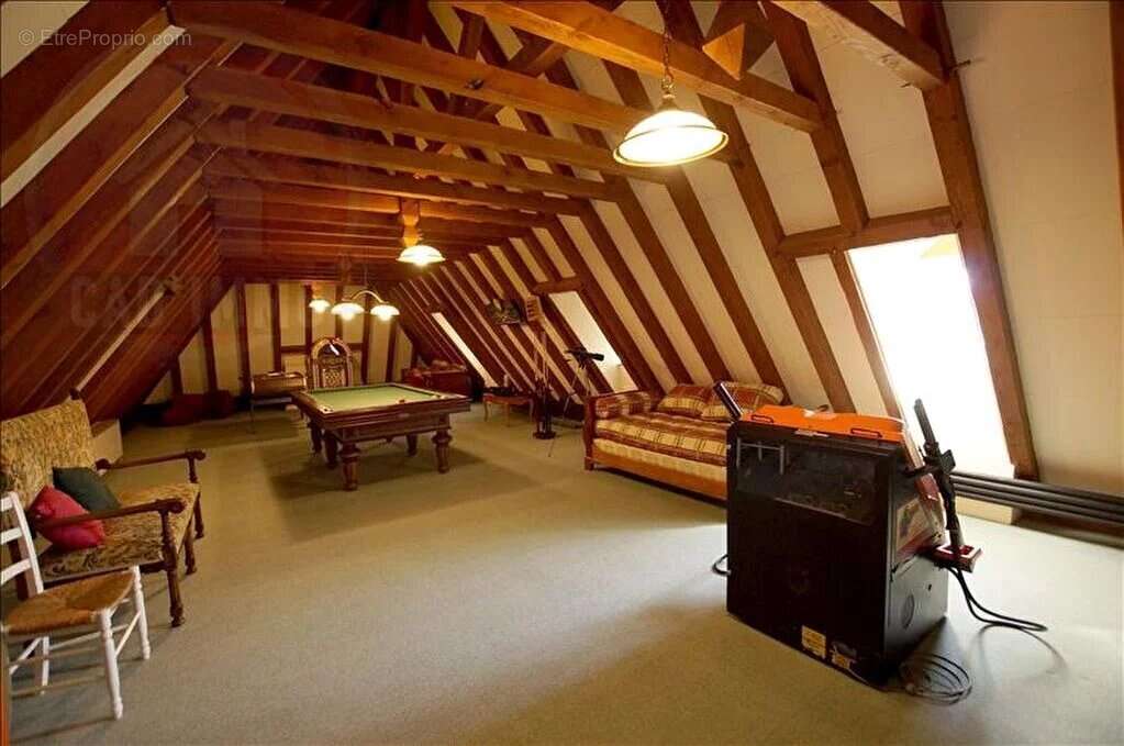 Maison à PRESSIGNAC-VICQ