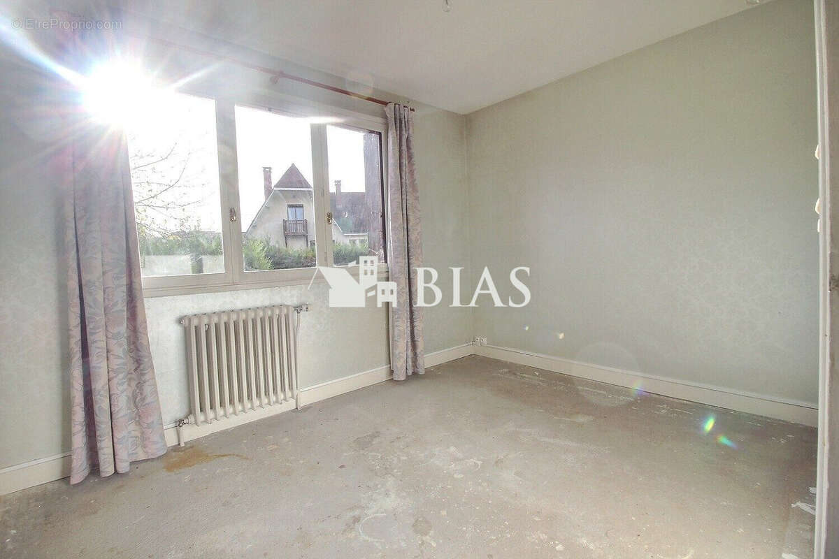 Maison à PONT-DE-L&#039;ARCHE