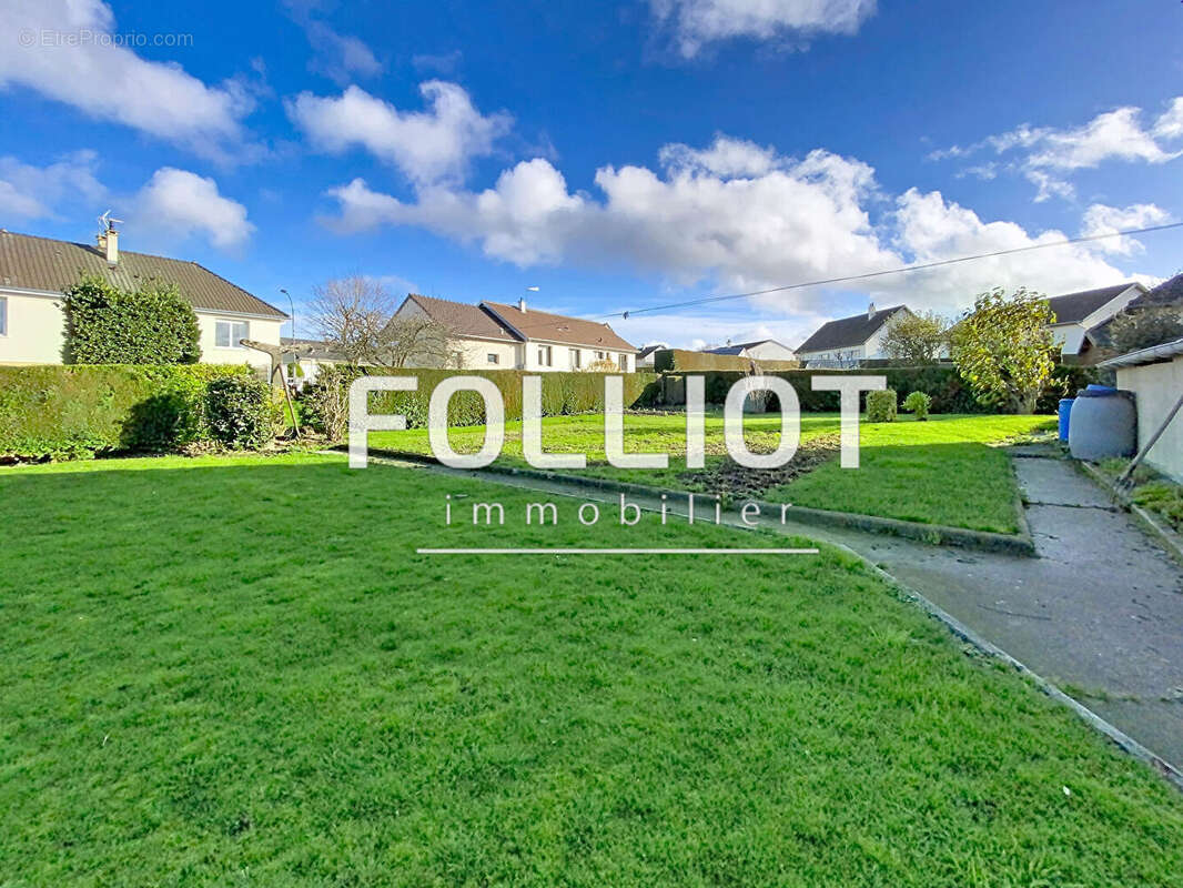 Maison à VILLERS-BOCAGE