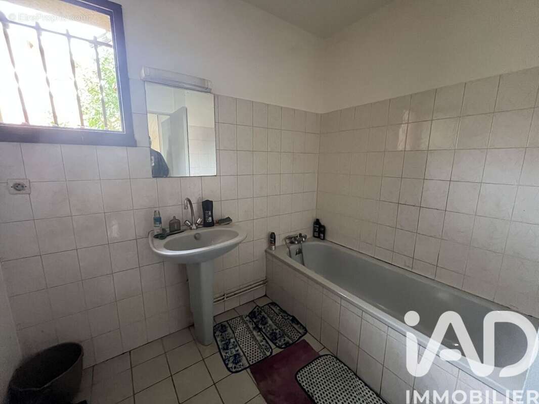 Maison 81 m² à Pessac  - photo 7