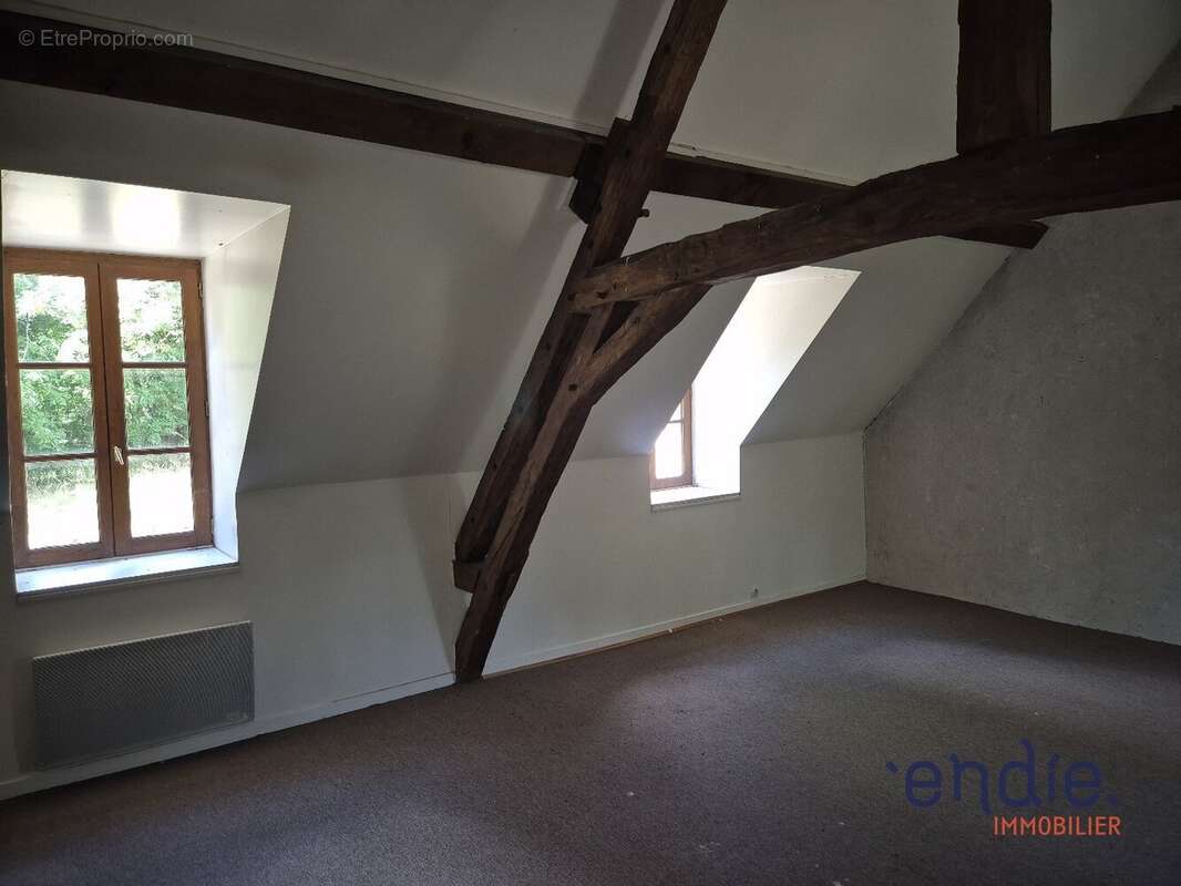 Propriété de charme 320m² habitable,isolée et avec grange sur 2ha!! - photo 7
