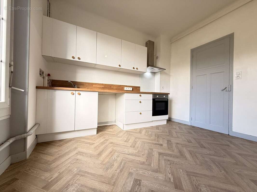 Appartement 235 m² à Pontivy  - photo 4