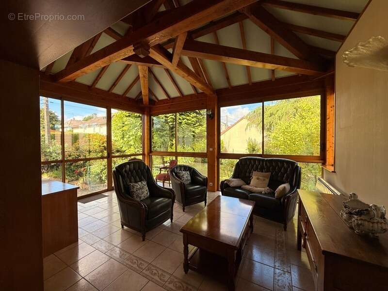 EN EXCLUSIVITE ! Pavillon de 114m², sur sous sol,  terrain de 956m2 180 000 € - photo 8