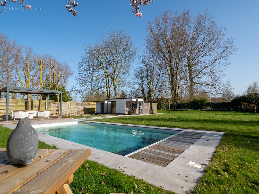 Maison à SAINT-AMAND-LES-EAUX