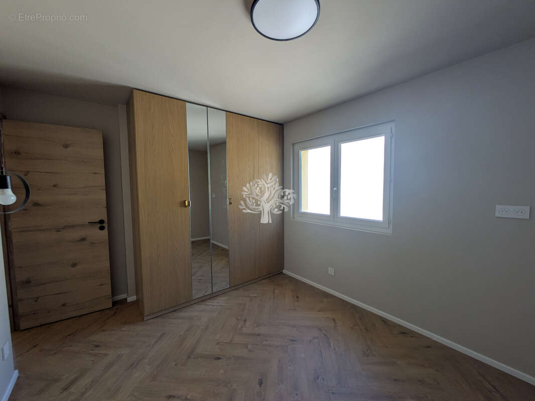 Appartement à SIX-FOURS-LES-PLAGES