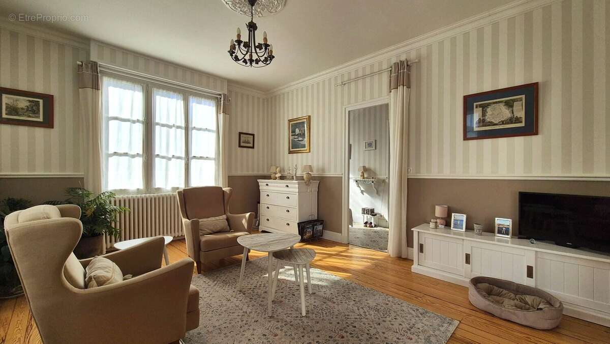 Maison à BORDES