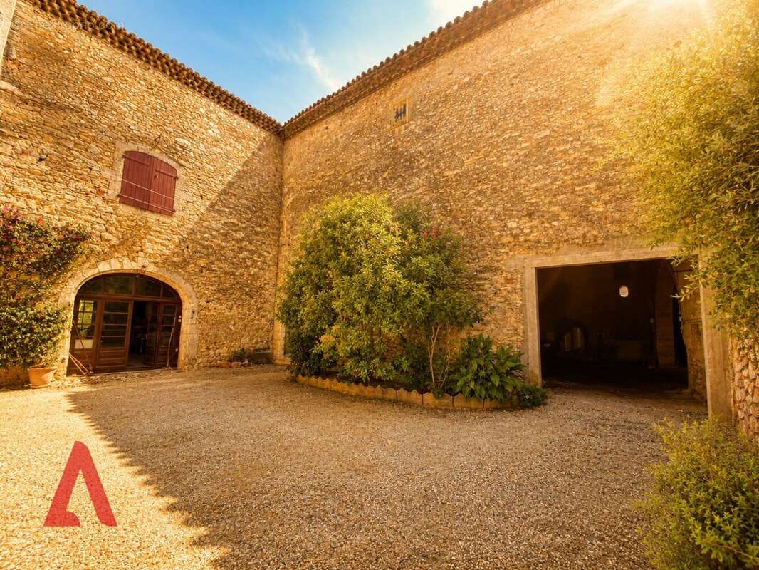 Une magnifique propriété du Sud de la France au charme historique et au potentiel exceptionnel - photo 7