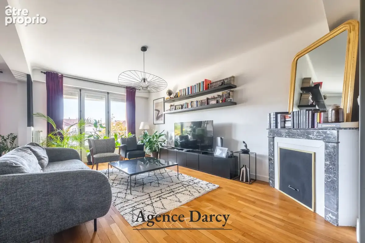 Appartement 5 pièces 3 chambres 103 m2 MONTCHAPET - photo 3