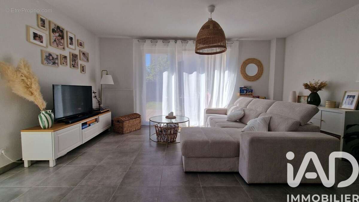 Photo 3 - Maison à PAREMPUYRE