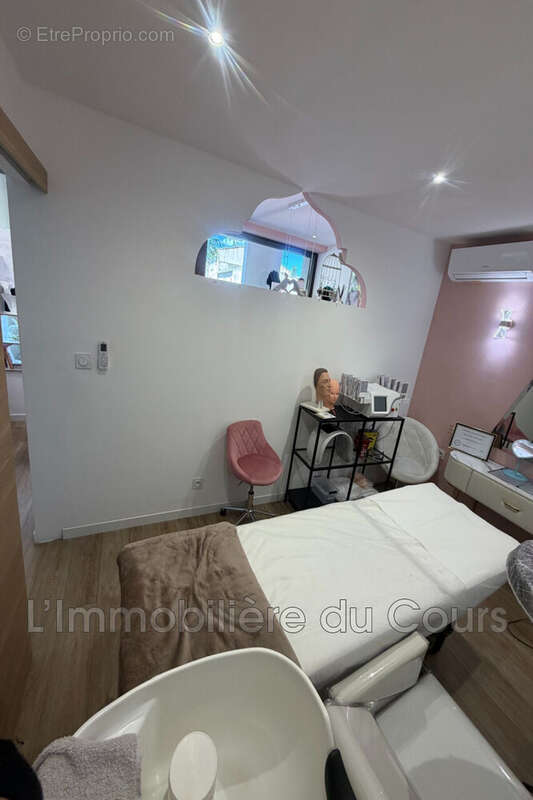 Commerce 51 m² à Martigues  - photo 8