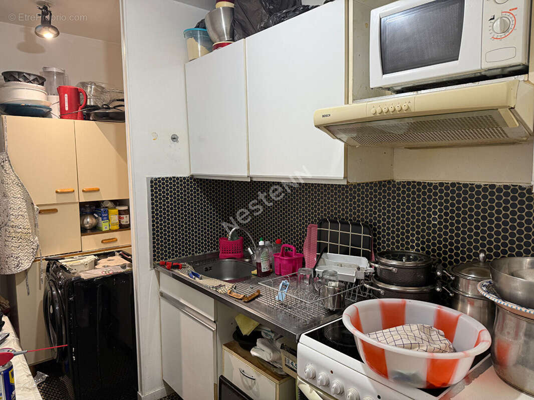 Montreuil, 7 chemins, 10 min du metro, grand studio + box vendu loue. - photo 3