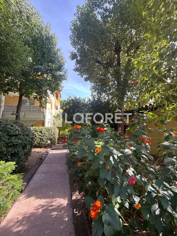 Appartement à LATTES