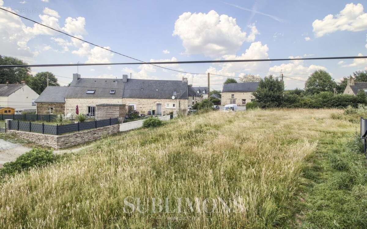 Maison à SERENT