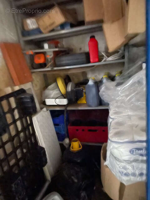 Commerce à CADAUJAC