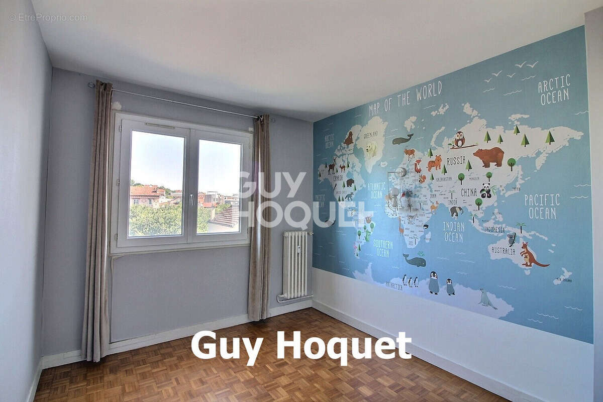 Appartement à SURESNES