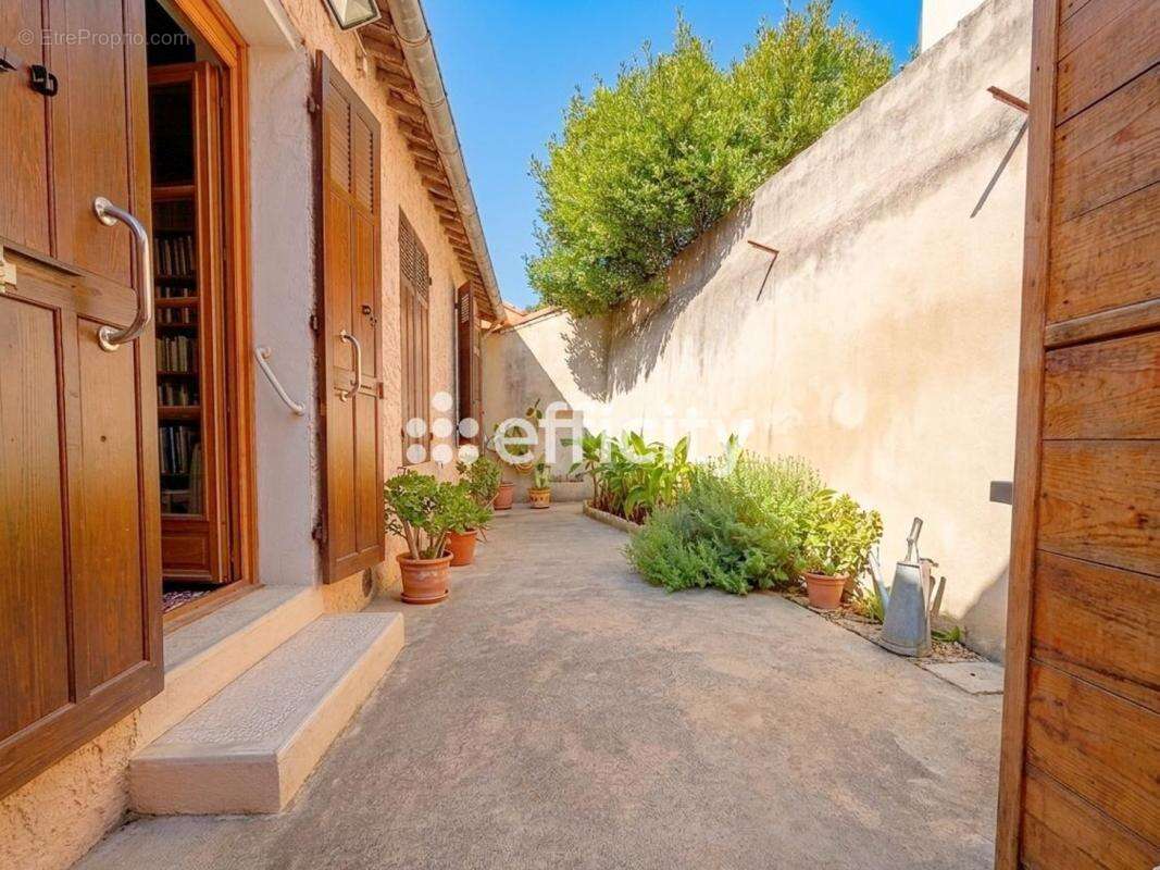 Maison à MARSEILLE-8E