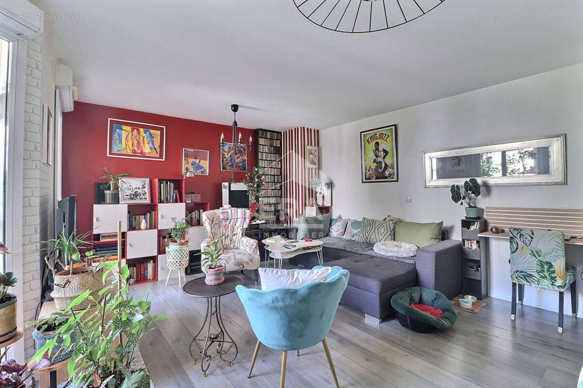 Appartement 46m² à La Plaine Saint Denis - photo 2