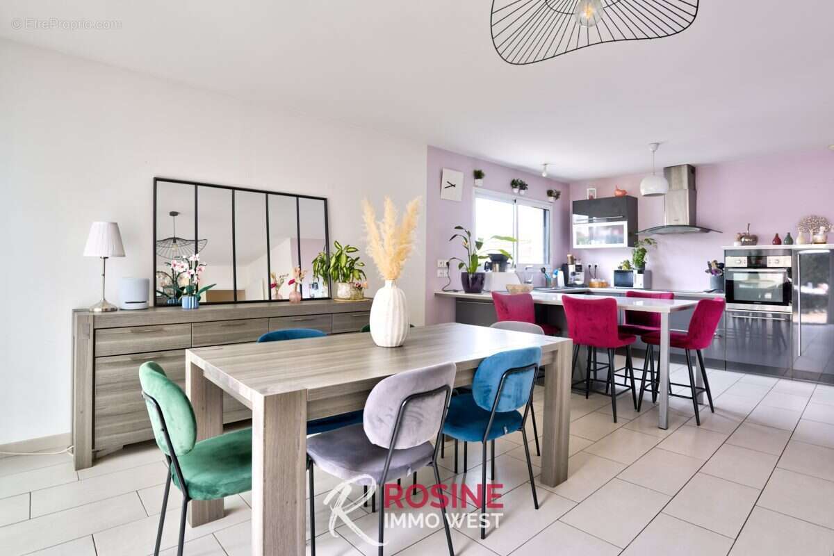 Maison 114 m² à Beaucouze  - photo 6