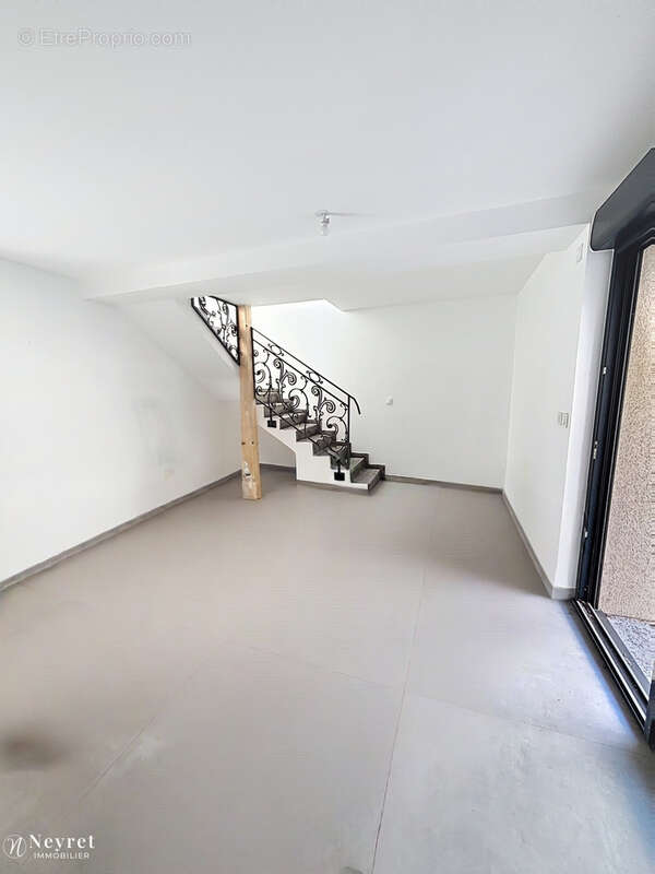 Appartement à FRANCHEVILLE
