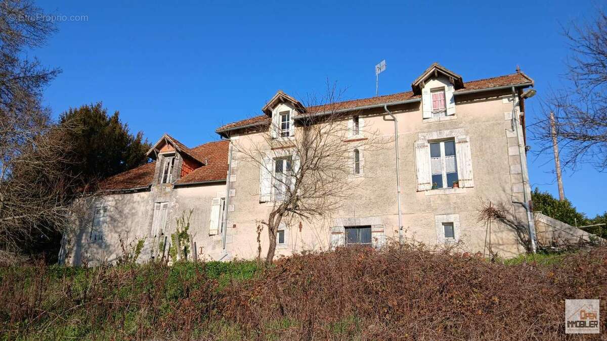 Appartement à CHASSAIGNES