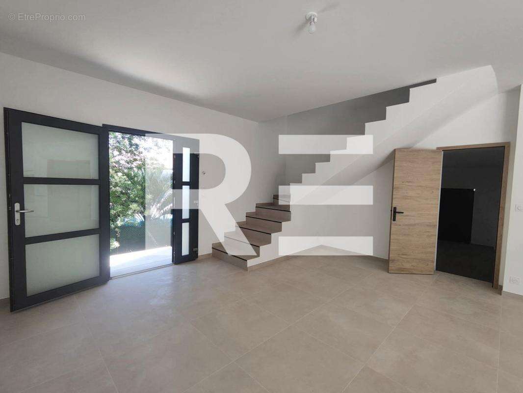 Maison à SAINT-CHRISTOL-LES-ALES