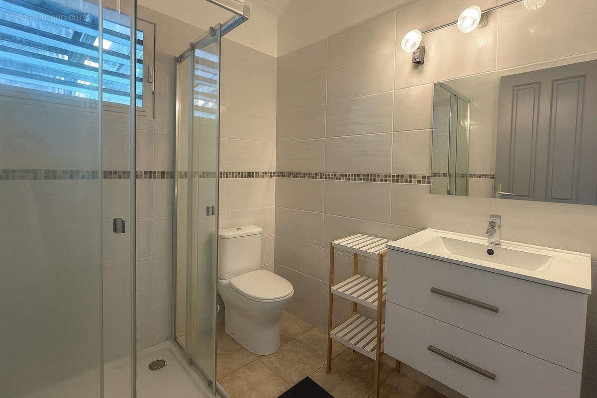 Maison à PETIT-BOURG