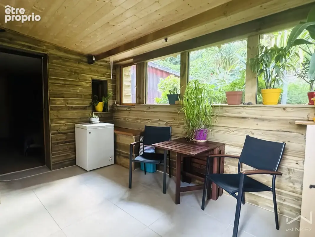 ensemble immobilier : maison rénovée + chalet a rénover  sur 1600 m2 terrain - photo 10