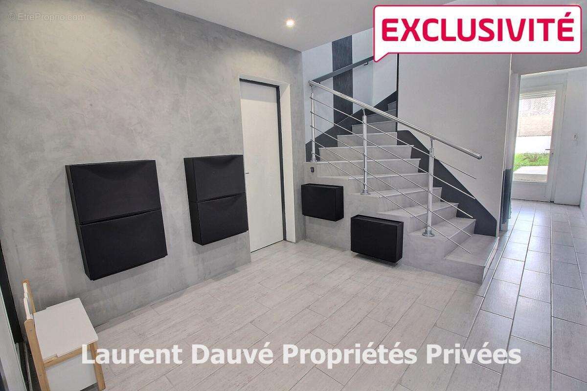 Maison à FLEURY-LES-AUBRAIS