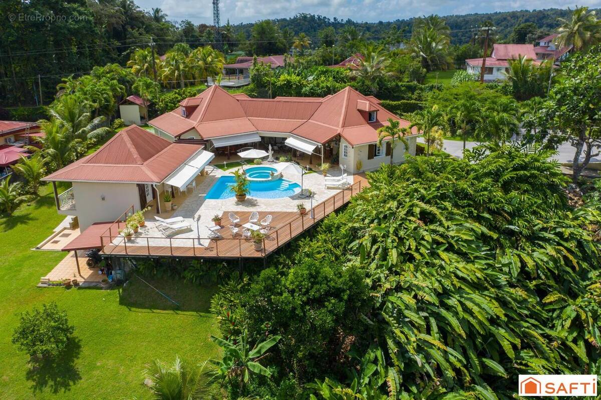 Photo 1 - Maison à PETIT-BOURG