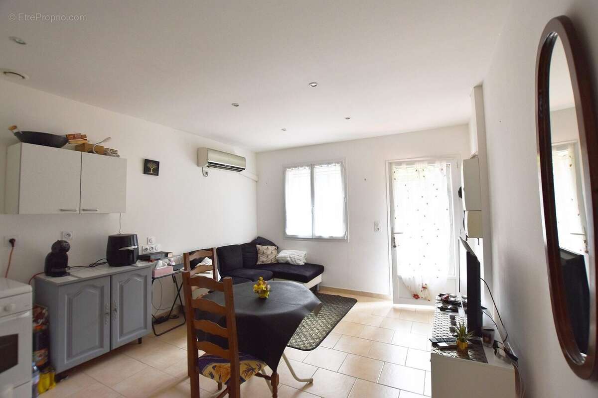 Maison à BOUILLARGUES