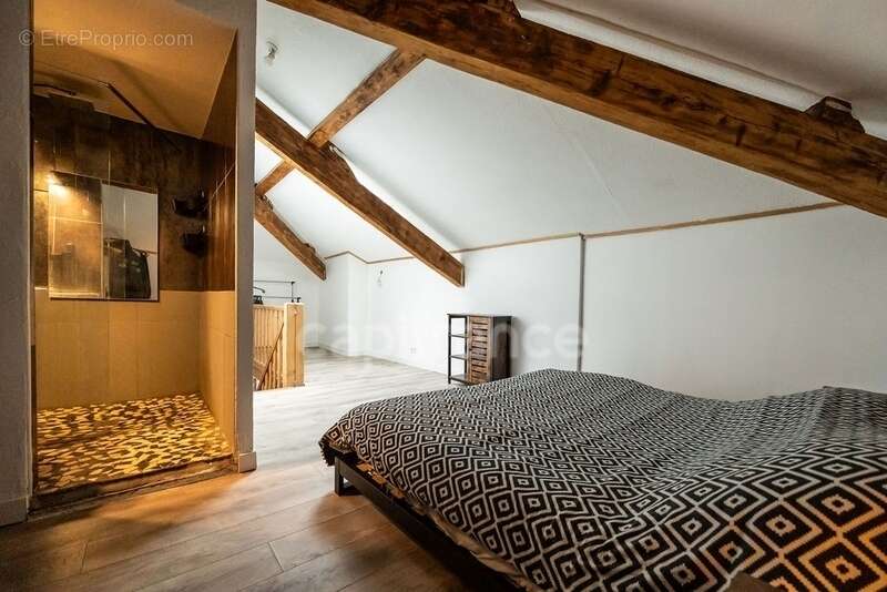 Commerce à LALEVADE-D'ARDECHE