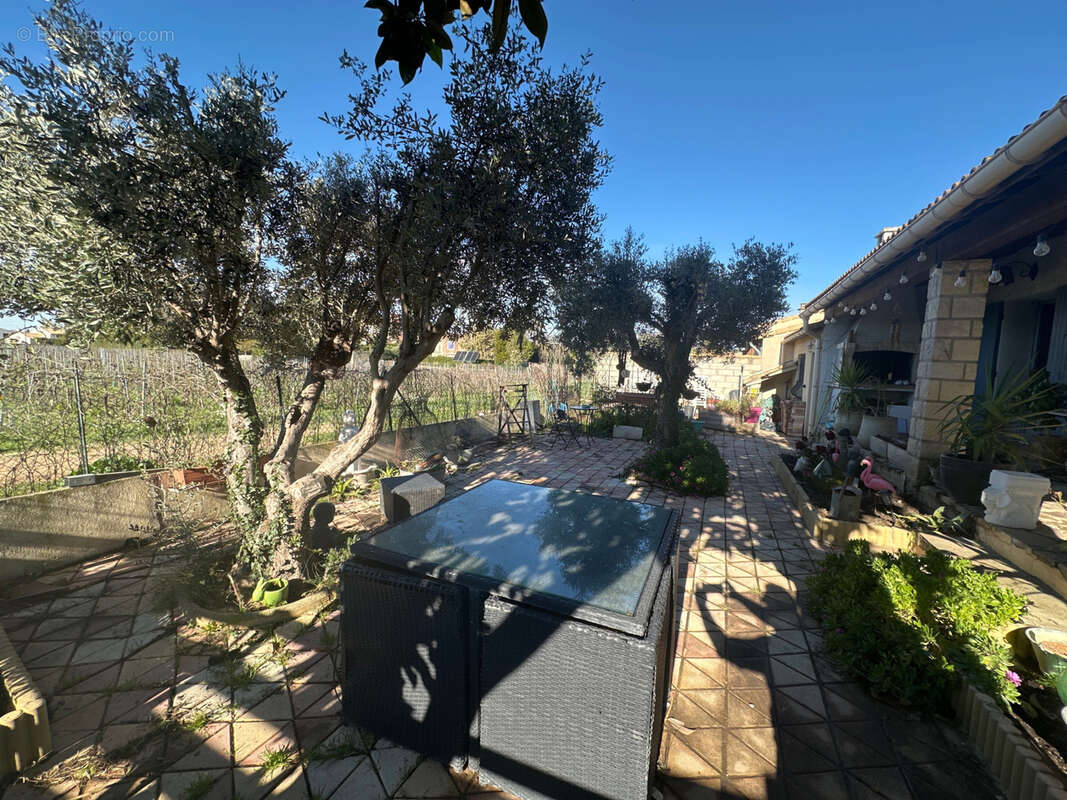 Maison à SAINT-LAURENT-D&#039;AIGOUZE