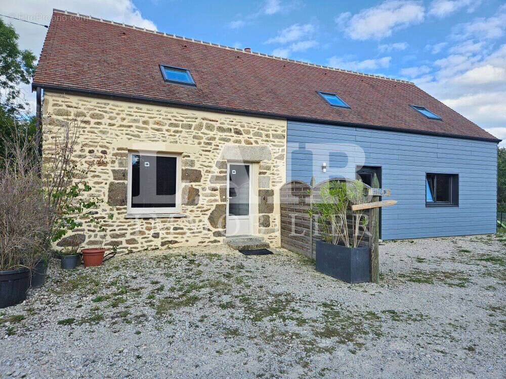 Maison à SAINT-PIERRE-DES-NIDS