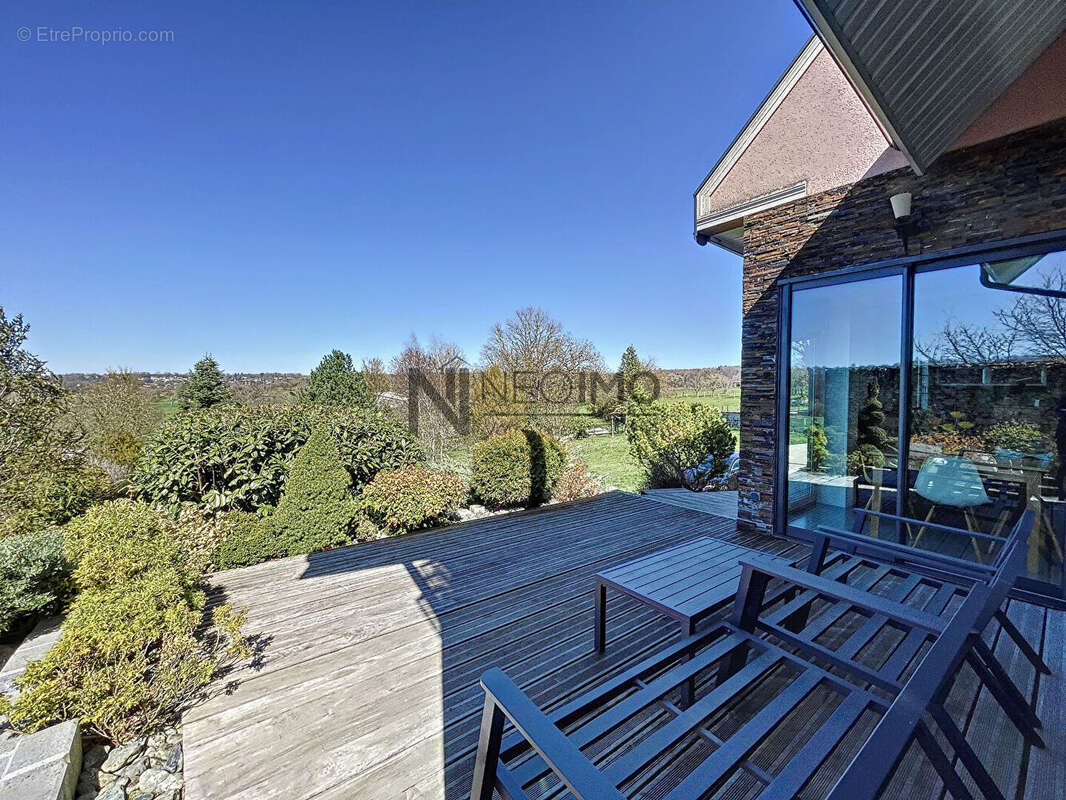 Maison à REBEUVILLE