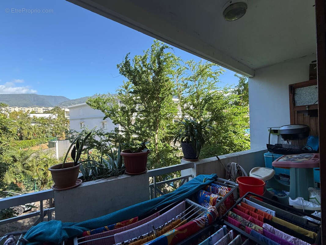 Appartement à SAINT-DENIS