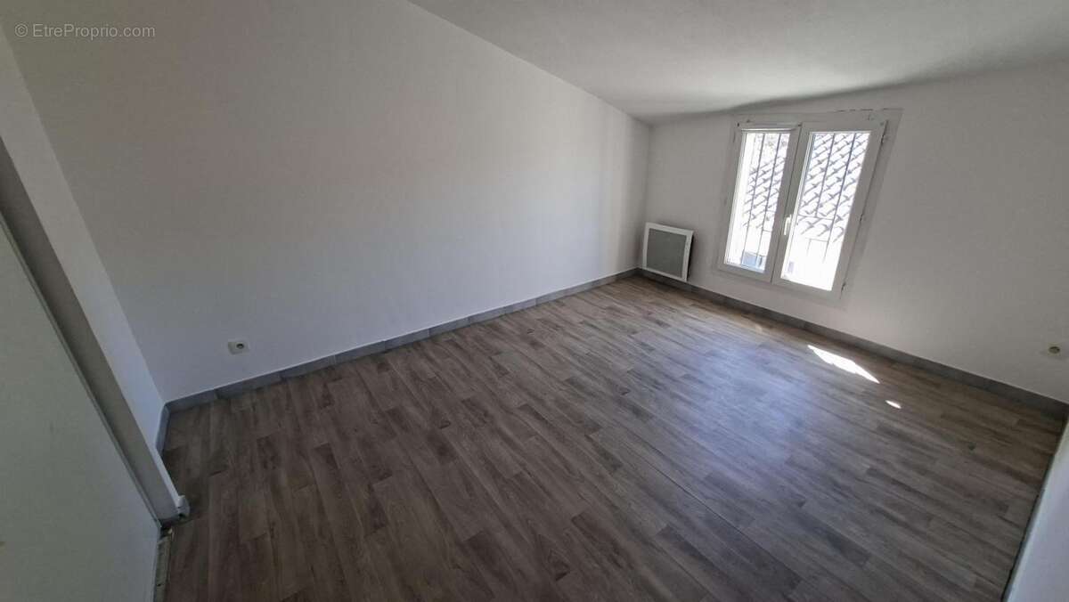 Appartement à SAINT-GENIES-DE-COMOLAS