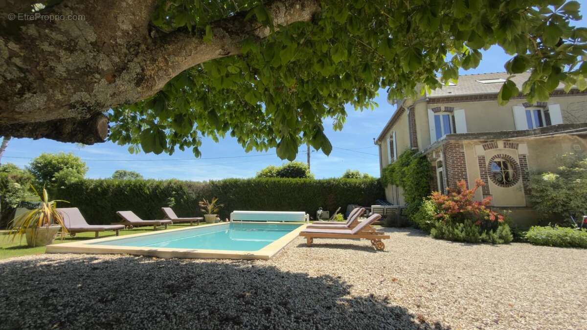Maison à AIX-EN-OTHE