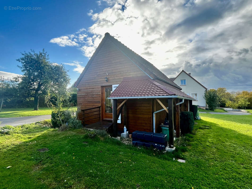 Maison à SAINT-JEAN-LES-DEUX-JUMEAUX