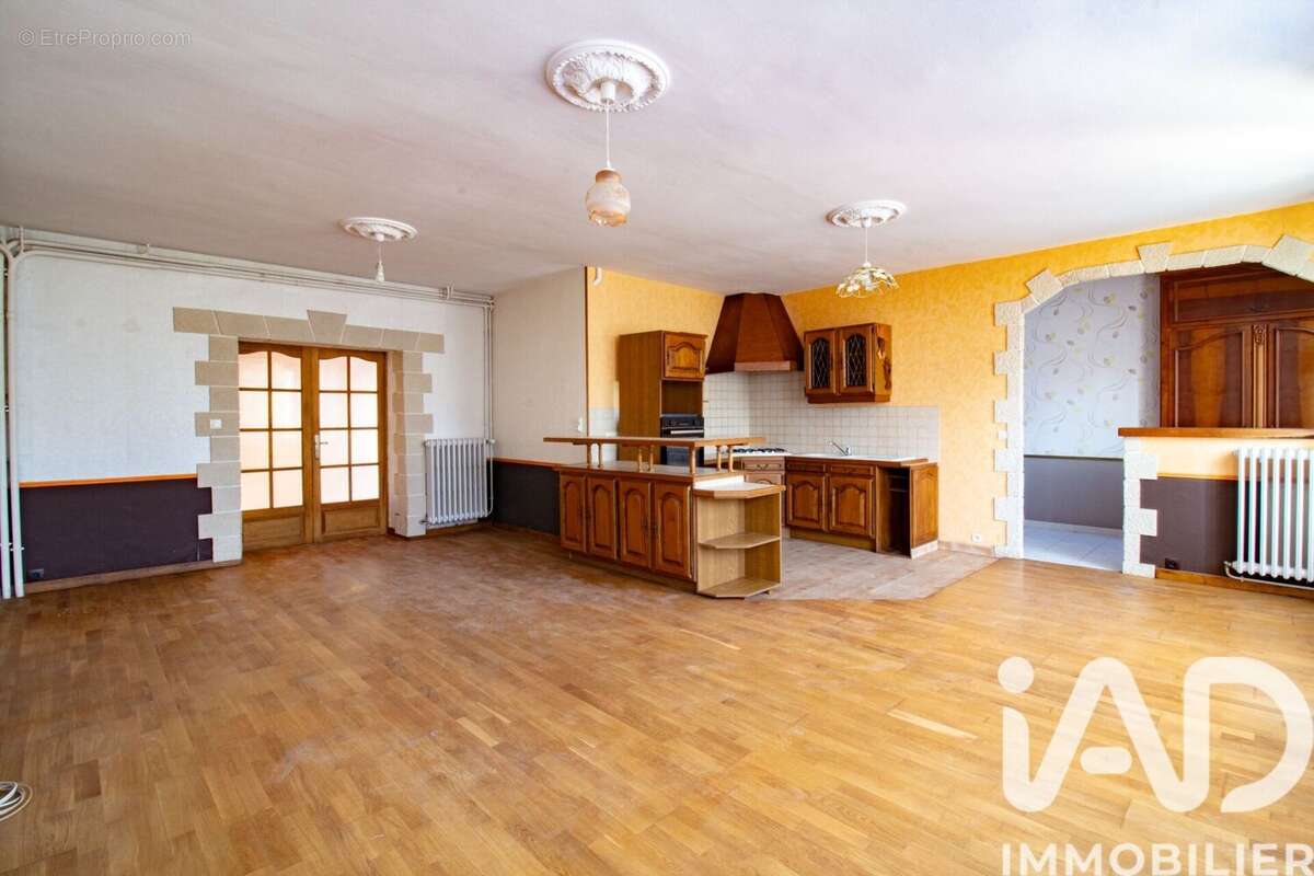 Photo 4 - Maison à CORBEILLES