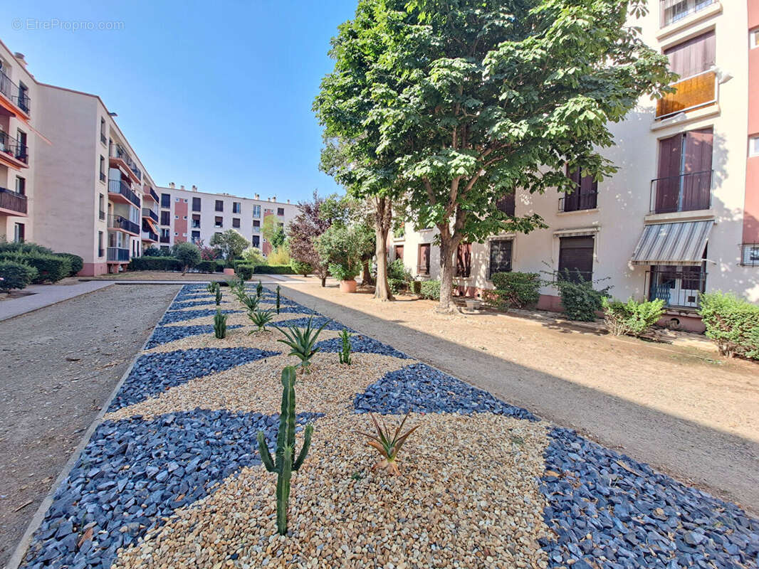 Perpignan T4 de 69,6m2 avec balcon, cave et parking - photo 10