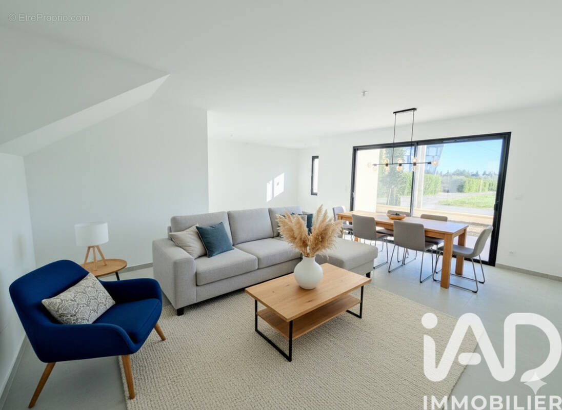 Photo 1 - Maison à SORGUES