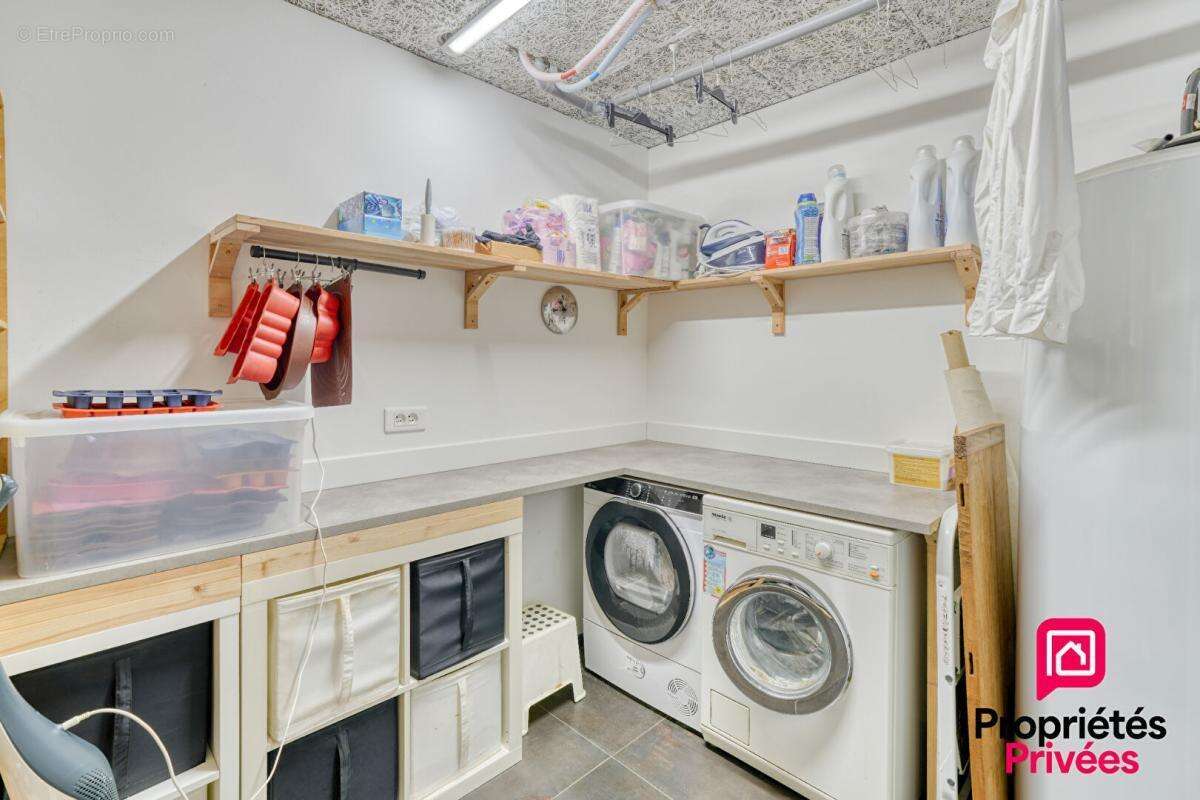 Maison à DECINES-CHARPIEU