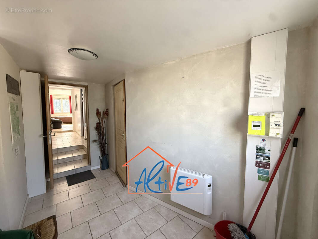 Maison divisée en deux logements   Idéal investissement ou projet familial à Valravillon - photo 3